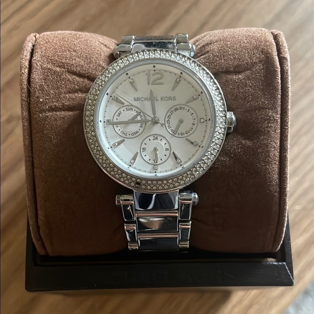 Michael Kors Silver and White Chronograph Watch